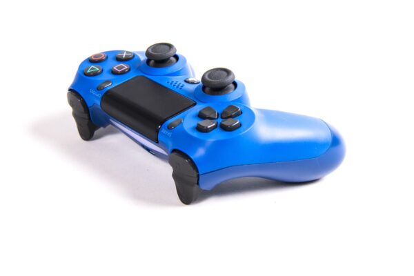 blue ps4 controller